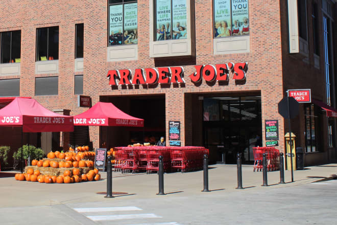 i-tried-the-new-trader-joe’s-treat-everyone’s-raving-about