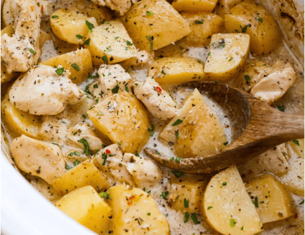 easy-slow-cooker-parmesan-garlic-chicken-and-potatoes